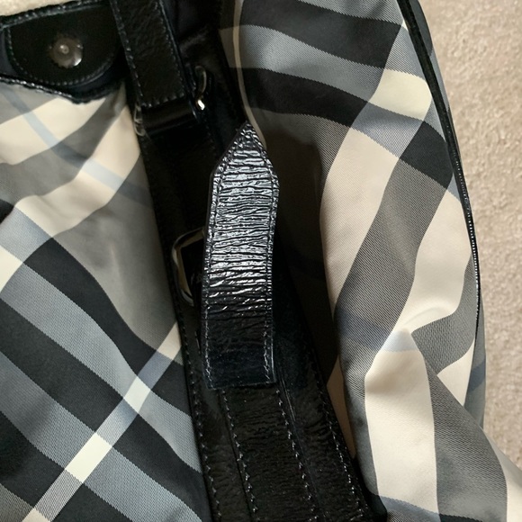 Large Burberry tote - Picture 15 of 16